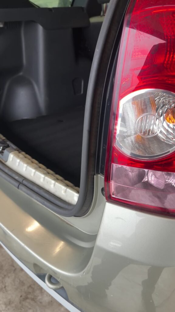 Détail feu arrière Dacia Duster